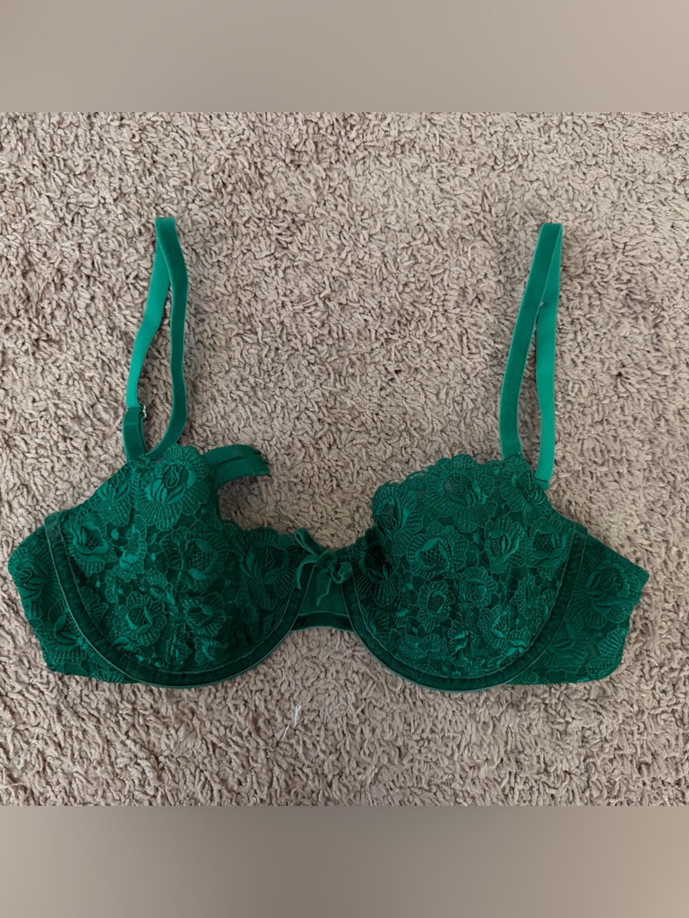 Victoria's Secret Emerald Green Lace Balconette Bra